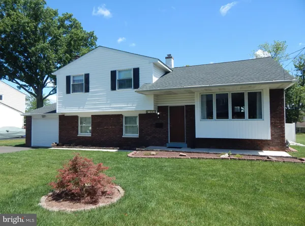 $485,000 | 1443 Hampton Lane, Warminster, PA 18974