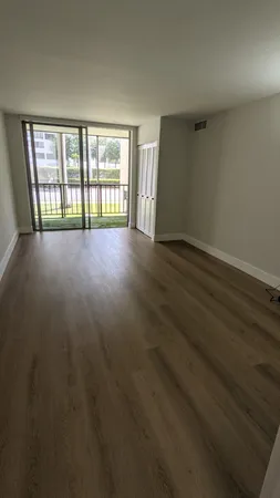 $2,300 | 501 Three Islands Boulevard, Unit 112, Hallandale Beach, FL 33009