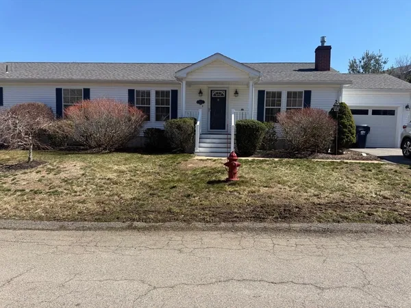 $425,000 | 3705 Pheasant Lane, Middleboro, MA 02346