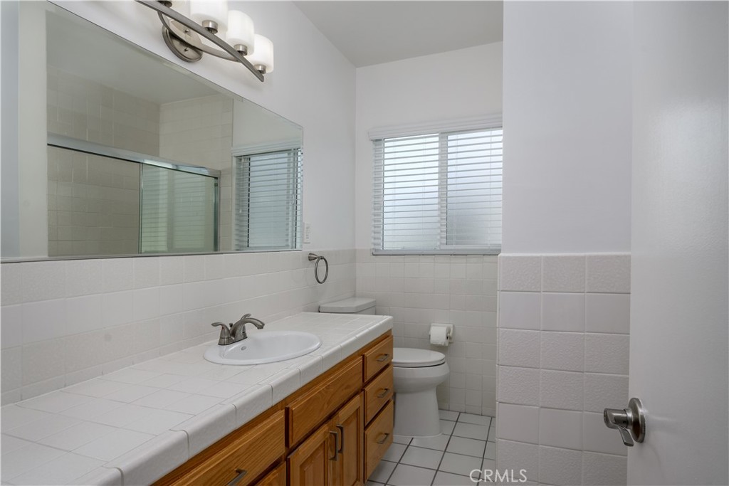 10308 Cole Road Whittier, CA 90603 - Photo 30 of 49 Guest Bathroom