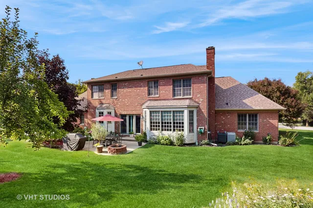 $1,199,999 | 1527 Lexington Circle, Schaumburg, IL 60173