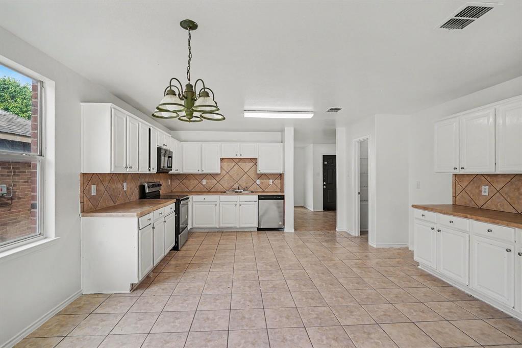 7656 Sienna Ridge Lane Fort Worth, TX 76131 - Photo 6 of 17