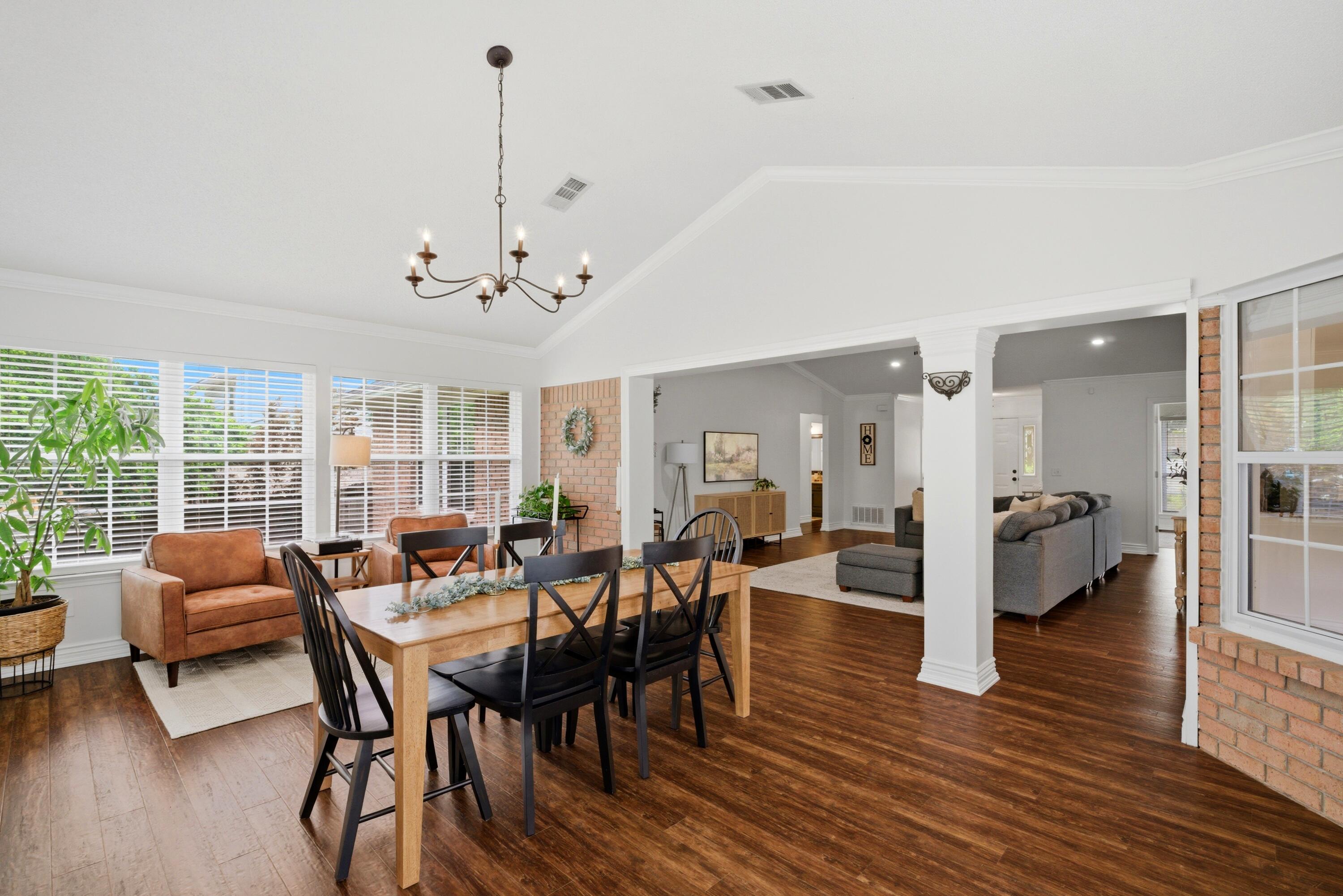 6032 Forest Green Road Pensacola, FL 32505 - Photo 6 of 37 Sunroom