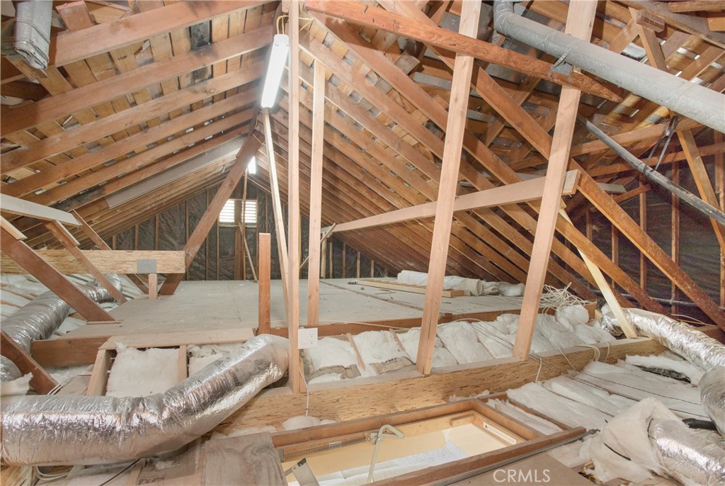 6265 Majorca Circle Long Beach, CA 90803 - Photo 27 of 38 front view of a building