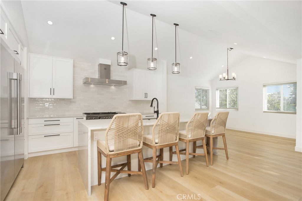 6265 Majorca Circle Long Beach, CA 90803 - Photo 6 of 38 a view of kitchen with breakfast area