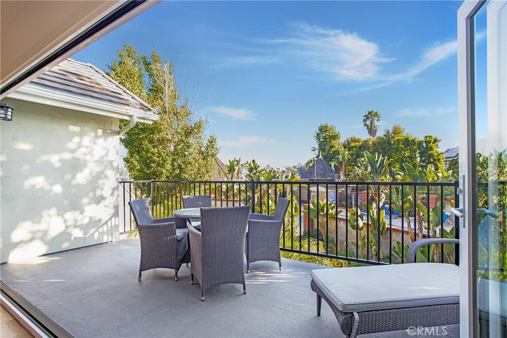6265 Majorca Circle Long Beach, CA 90803 - Photo 9 of 38 a balcony view with a seating space