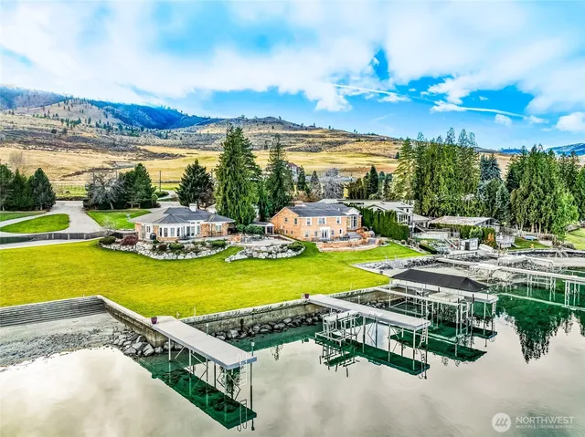 $10,950,000 | 4102-4060 Us Highway, Chelan, WA 98816