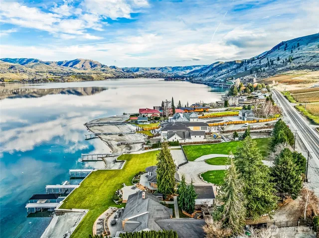 $10,950,000 | 4102-4060 Us Highway, Chelan, WA 98816