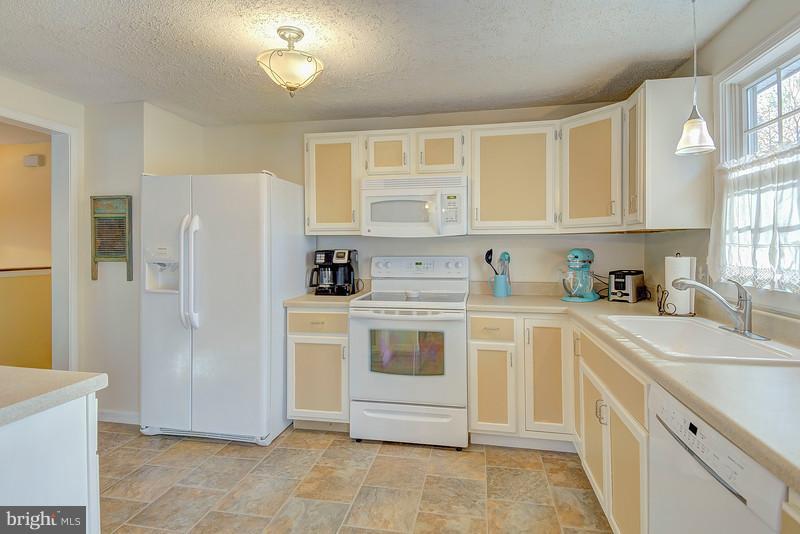 8269 Sycamore Road Lusby, MD 20657 - Photo 7 of 26 Kitchen