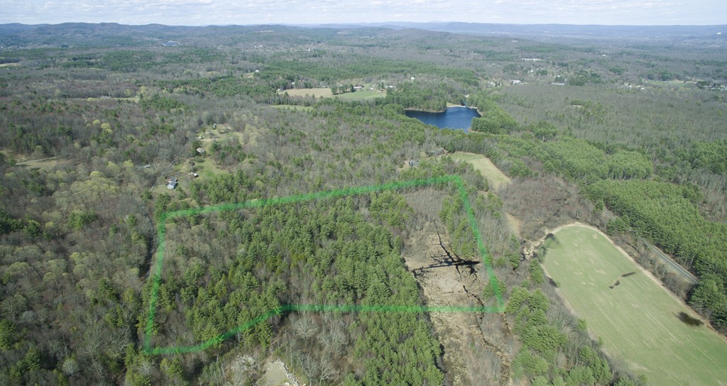 2 Kennedy Road Leeds, MA 01053 - Photo 3 of 10