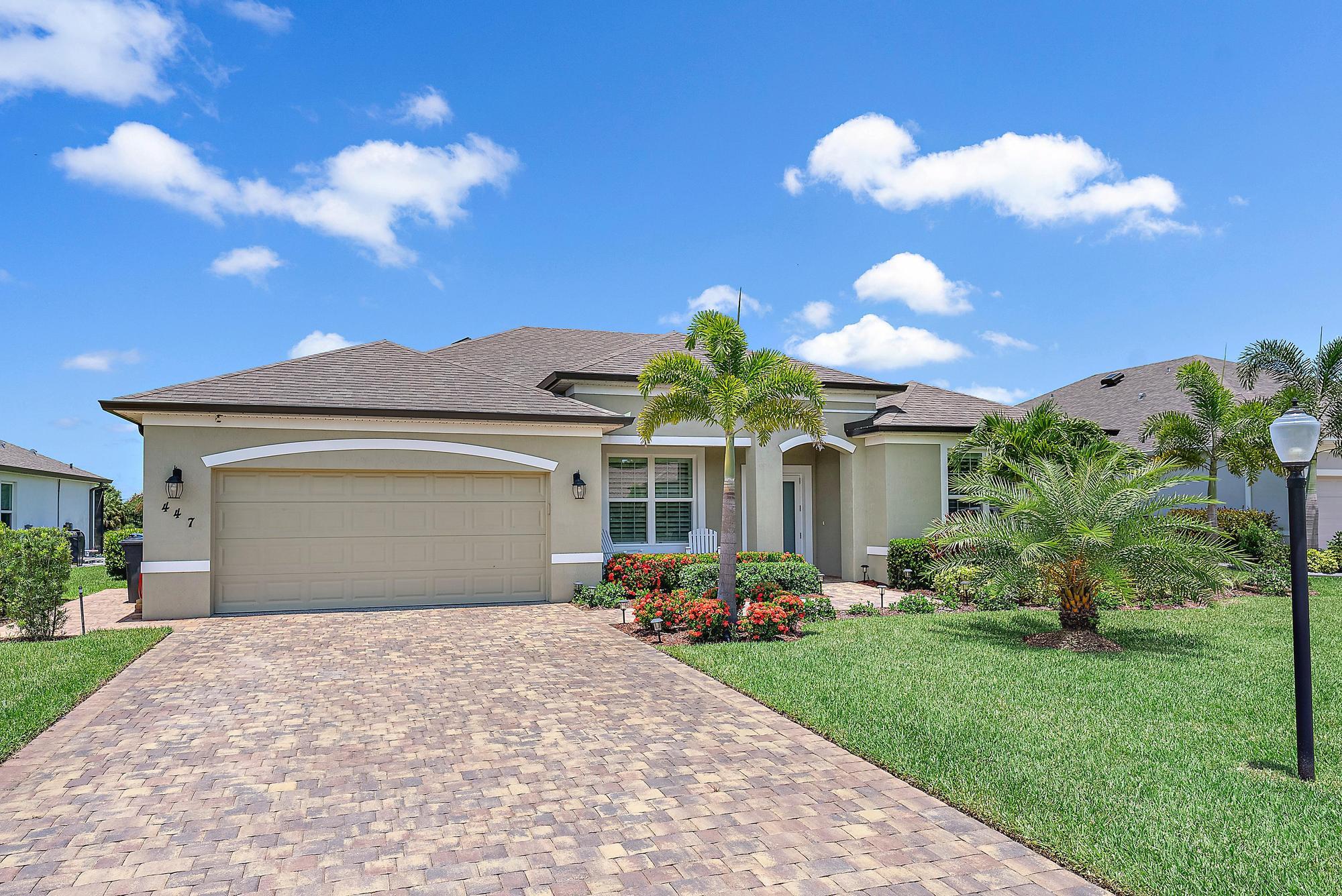 447 Southwest Vista Lk Dr  