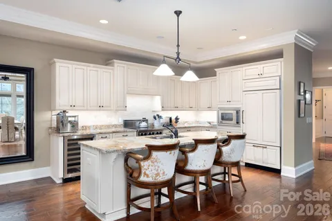 $2,000,000 | 288 Macon Avenue, Unit 301, Asheville, NC 28804