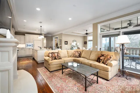 $2,000,000 | 288 Macon Avenue, Unit 301, Asheville, NC 28804