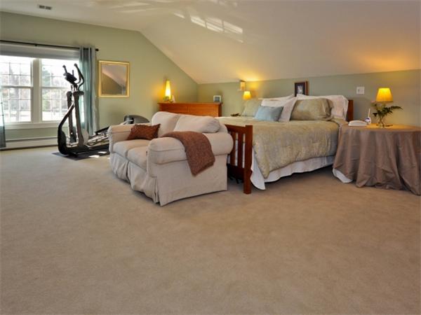 42 Barnstable Road Norfolk, MA 02056 - Photo 14 of 28 Gallery Image 14