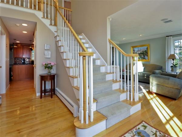 42 Barnstable Road Norfolk, MA 02056 - Photo 3 of 28 Gallery Image 3