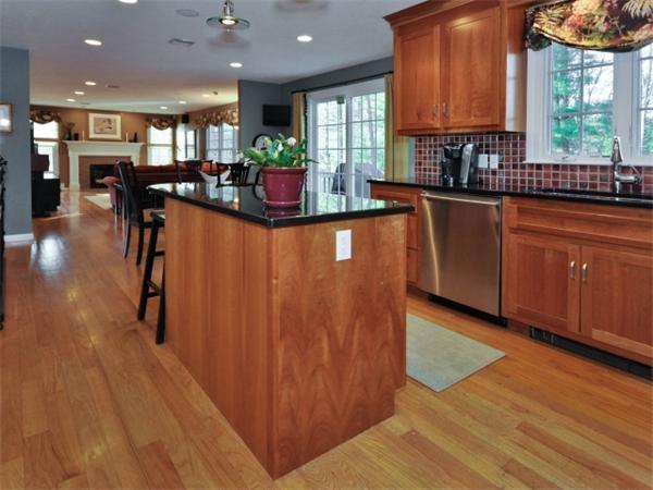 42 Barnstable Road Norfolk, MA 02056 - Photo 7 of 28 Gallery Image 7