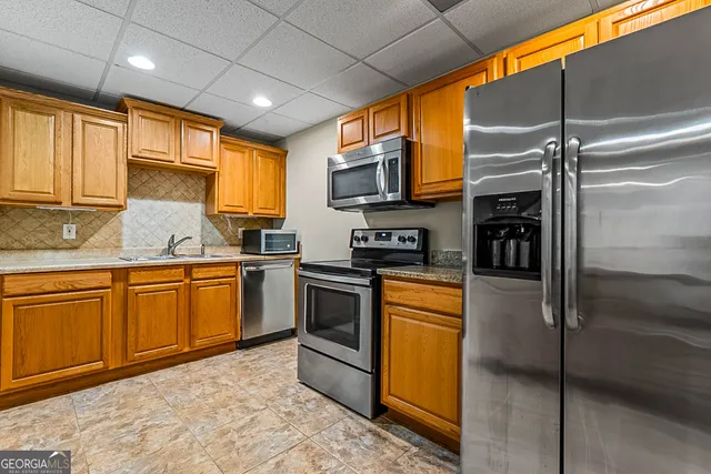 $569,900 | 6250 Montlake Avenue, McDonough, GA 30253