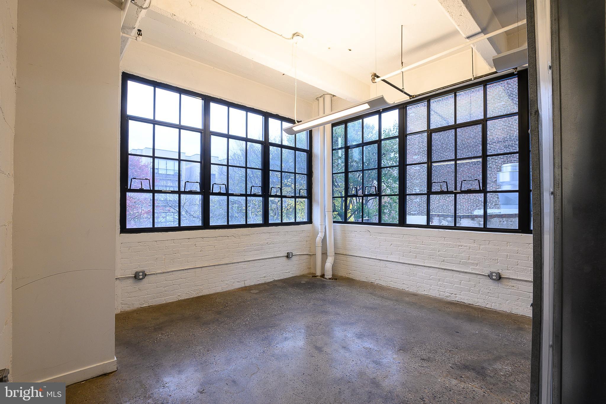 20 North 3rd Street, Unit 302 Philadelphia, PA 19106 - Photo 21 of 24 a view of entryway