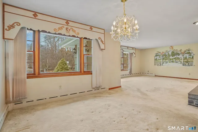 $499,900 | 4487 Madison Avenue, Trumbull, CT 06611