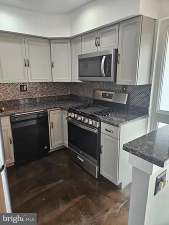 $2,300 | 210 James Court, Marlton, NJ 08053