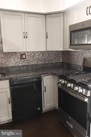 $2,300 | 210 James Court, Marlton, NJ 08053