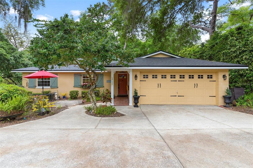 1720 Spring Lake Road Fruitland Park, FL 34731 - Photo 1 of 1 Front Exterior