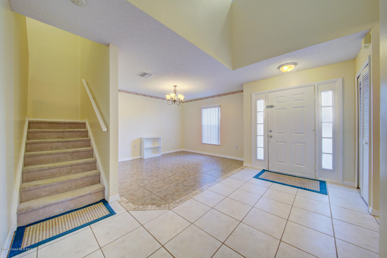 787 Raleigh Road Southeast Palm Bay, FL 32909 - Photo 27 of 51 Stairwell