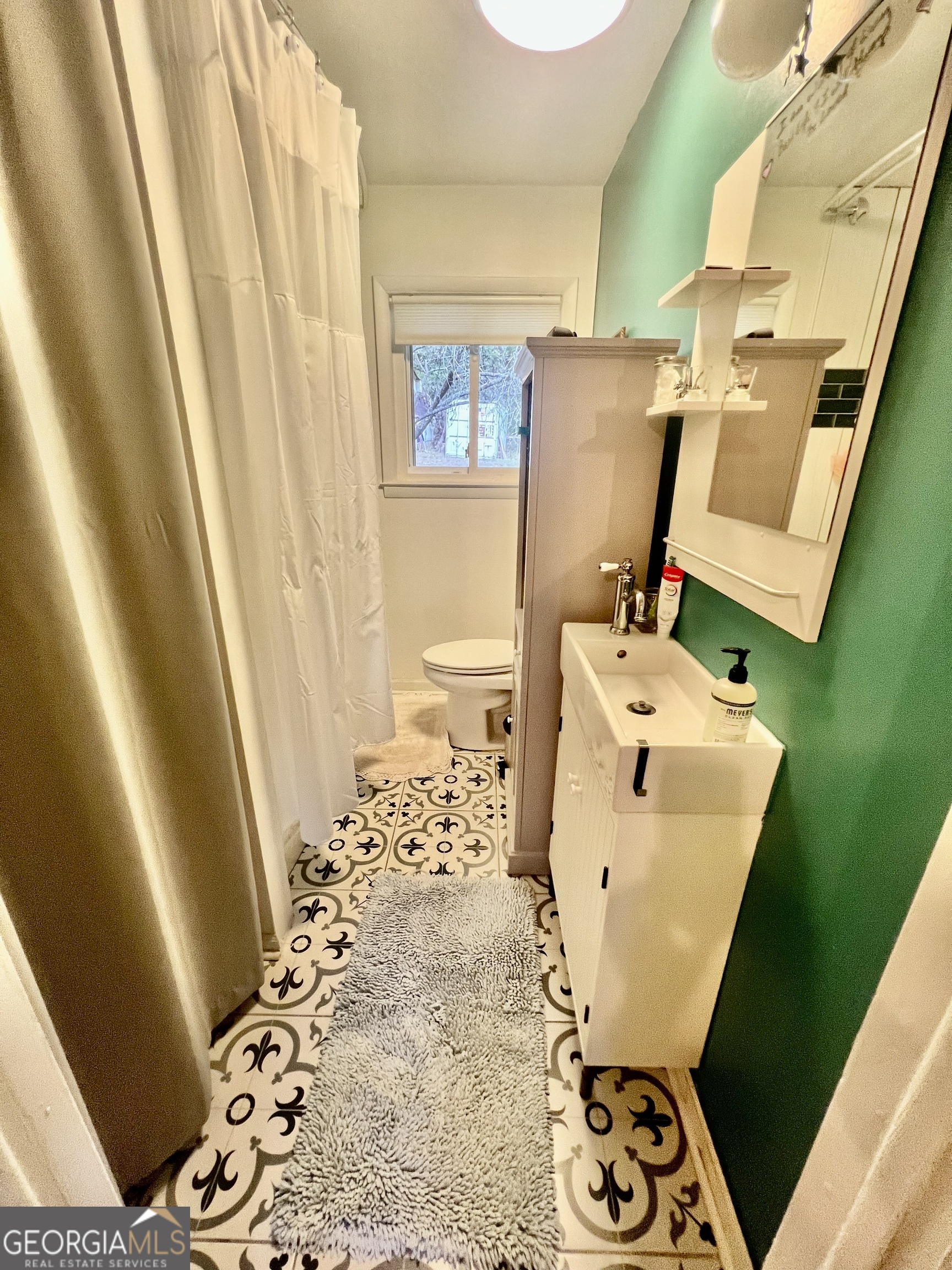 1204 Rock Chapel Road Lithonia, GA 30058 - Photo 8 of 11 a view of living room