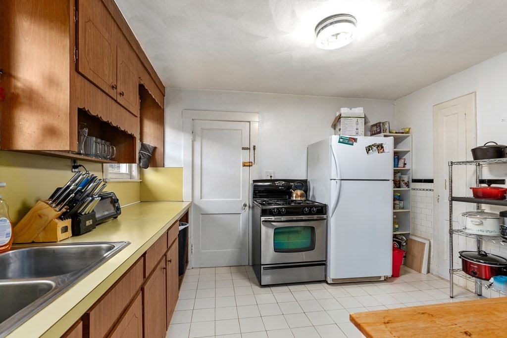 86-88 Colborne Road Boston, MA 02135 - Photo 9 of 13 Gallery Image 9