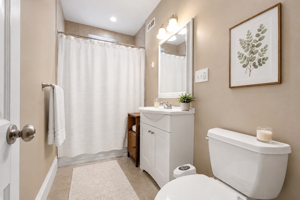 181 Harvard Street, Unit 2 Brookline, MA 02446 - Photo 11 of 13