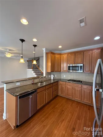 $3,295 | 2613 Huntman Way, Charlotte, NC 28226