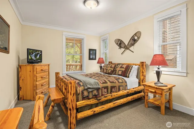 $980,000 | 18 Primrose Lane, Pacific Beach, WA 98571