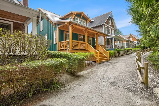 $980,000 | 18 Primrose Lane, Pacific Beach, WA 98571