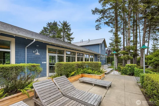 $980,000 | 18 Primrose Lane, Pacific Beach, WA 98571