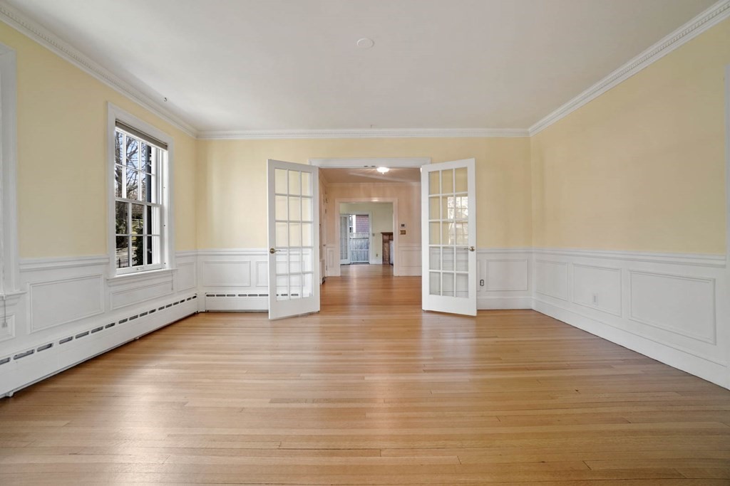 305 Buckminster Road Brookline, MA 02445 - Photo 14 of 41