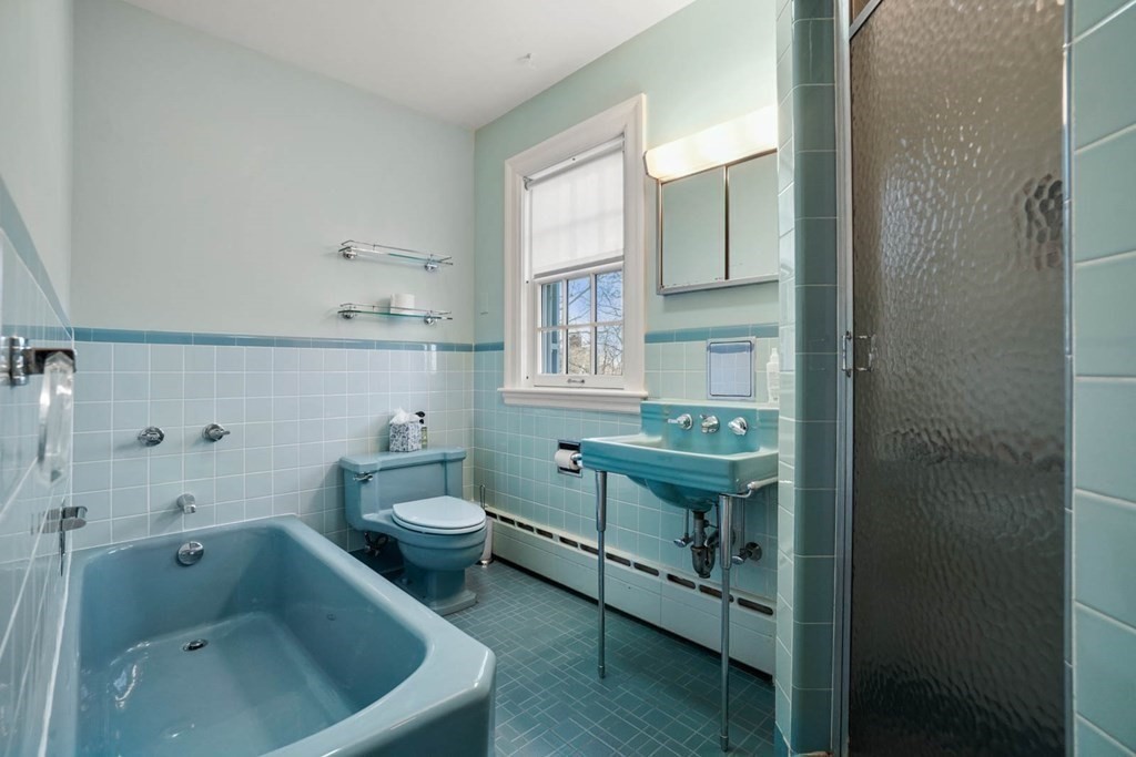 305 Buckminster Road Brookline, MA 02445 - Photo 31 of 41