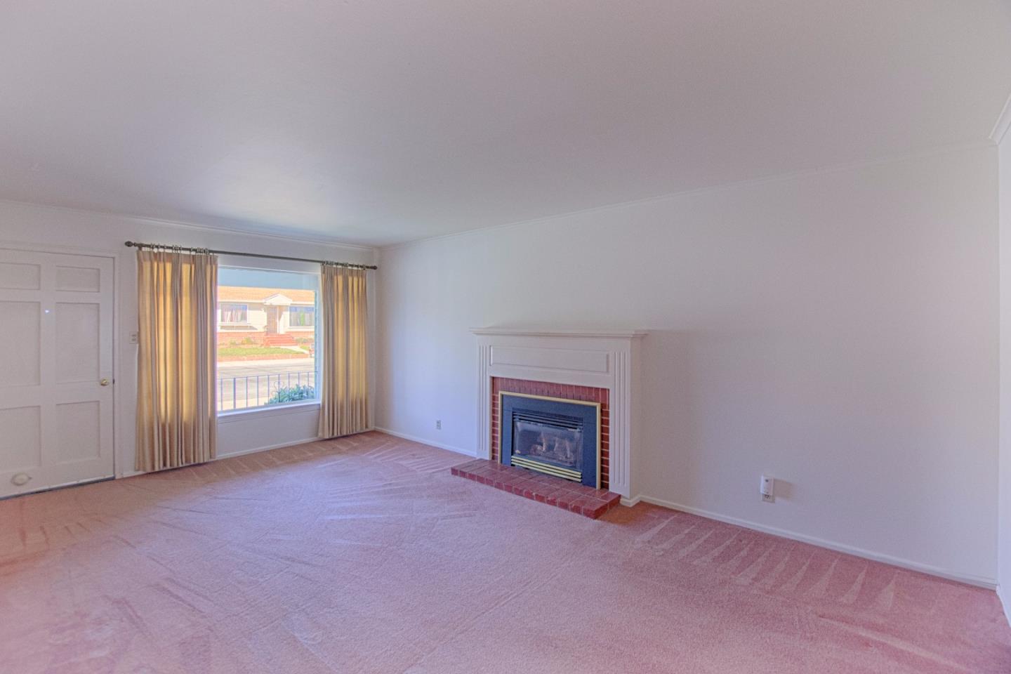115 Arthur Road Watsonville, CA 95076 - Photo 6 of 19 Gallery Image 6