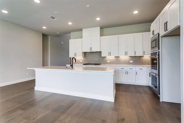 $3,000 | 709 Lexington Lane, Nevada, TX 75173