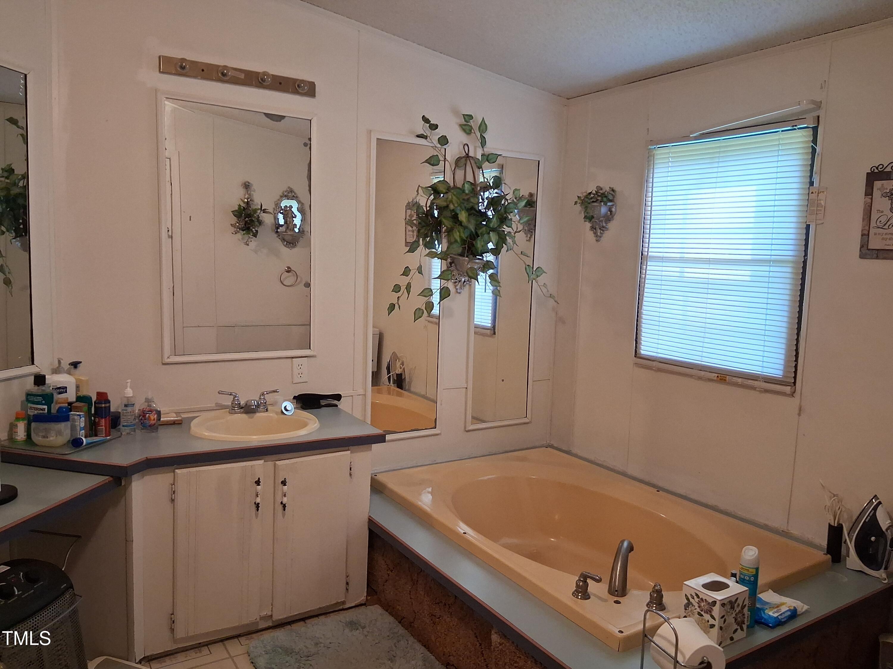 559 Wilson Jones Road Clayton, NC 27520 - Photo 13 of 26 20250707_170545