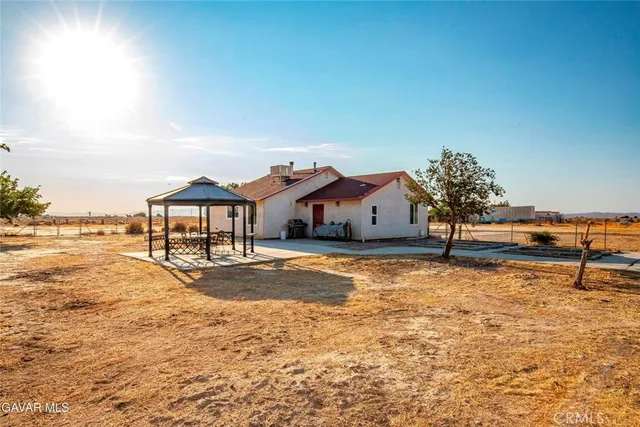 $899,900 | 4636 East Ave H, Lancaster, CA 93535