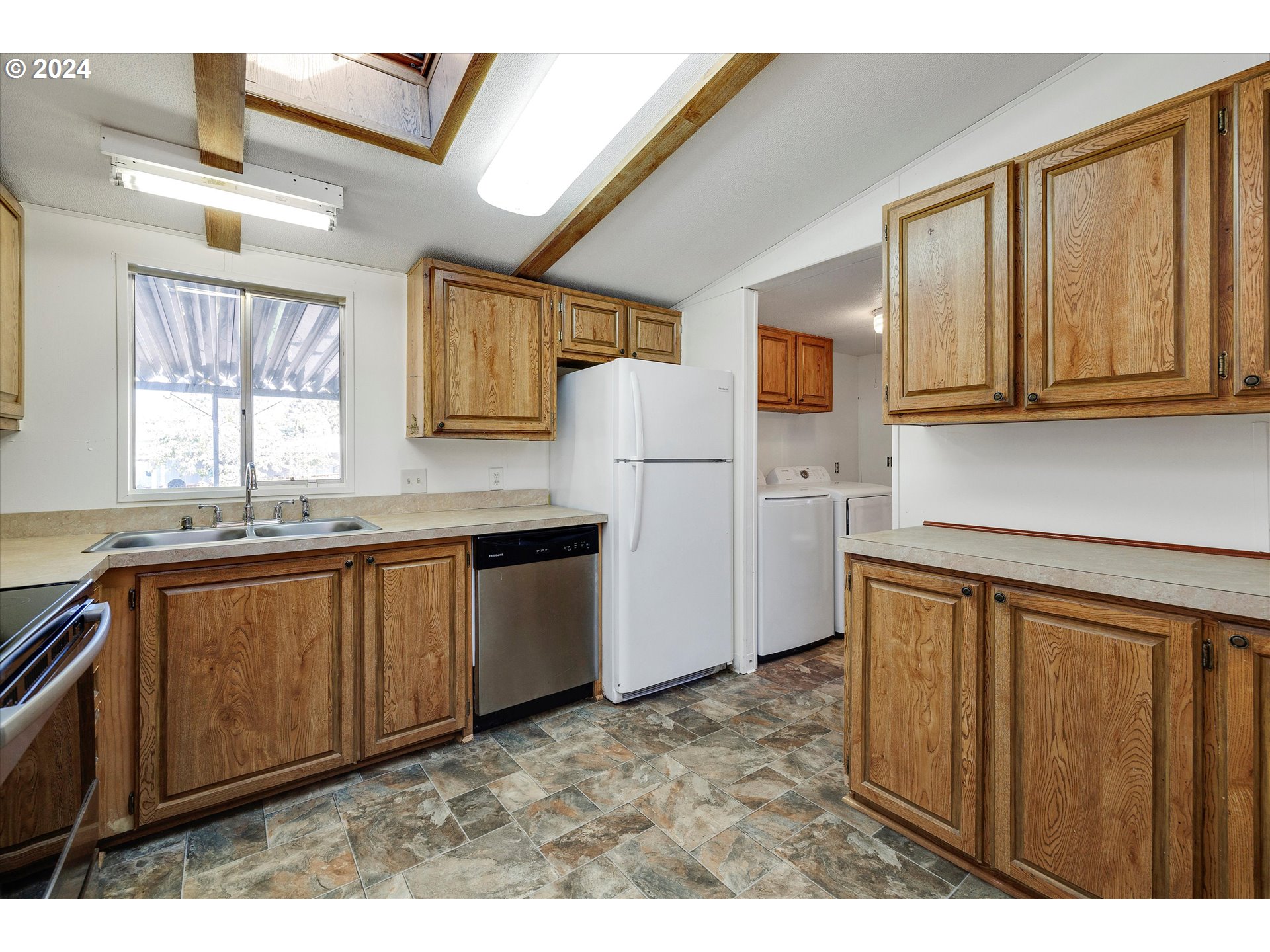 570 North 10th Avenue, Unit 10 Cornelius, OR 97113 - Photo 14 of 33