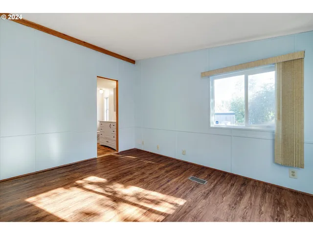 $49,900 | 570 North 10th Avenue, Unit 10, Cornelius, OR 97113