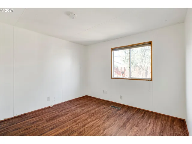 $49,900 | 570 North 10th Avenue, Unit 10, Cornelius, OR 97113