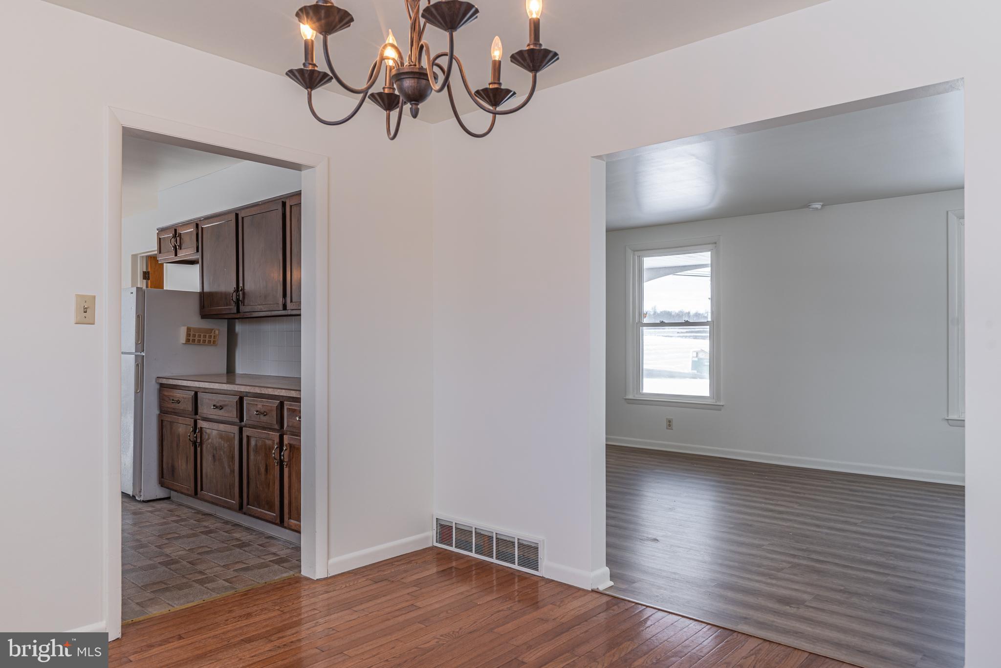 3414 County Line Road Quakertown, PA 18951 - Photo 14 of 36 Dining rm to Kitchen and Living Rm