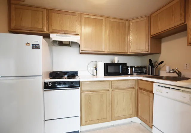 $225,000 | 555 East William Street, Unit 19L, Ann Arbor, MI 48104