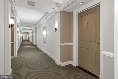 $690,000 | 5 Park Place, Unit 311, Annapolis, MD 21401