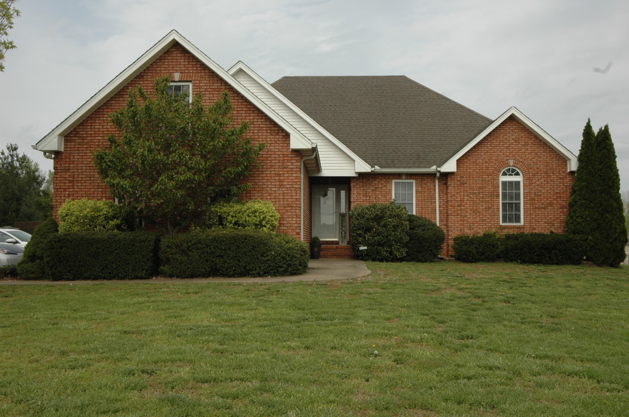 4607 Washington Road Greenbrier, TN 37073 - Photo 1 of 40 a view of a house with a yard