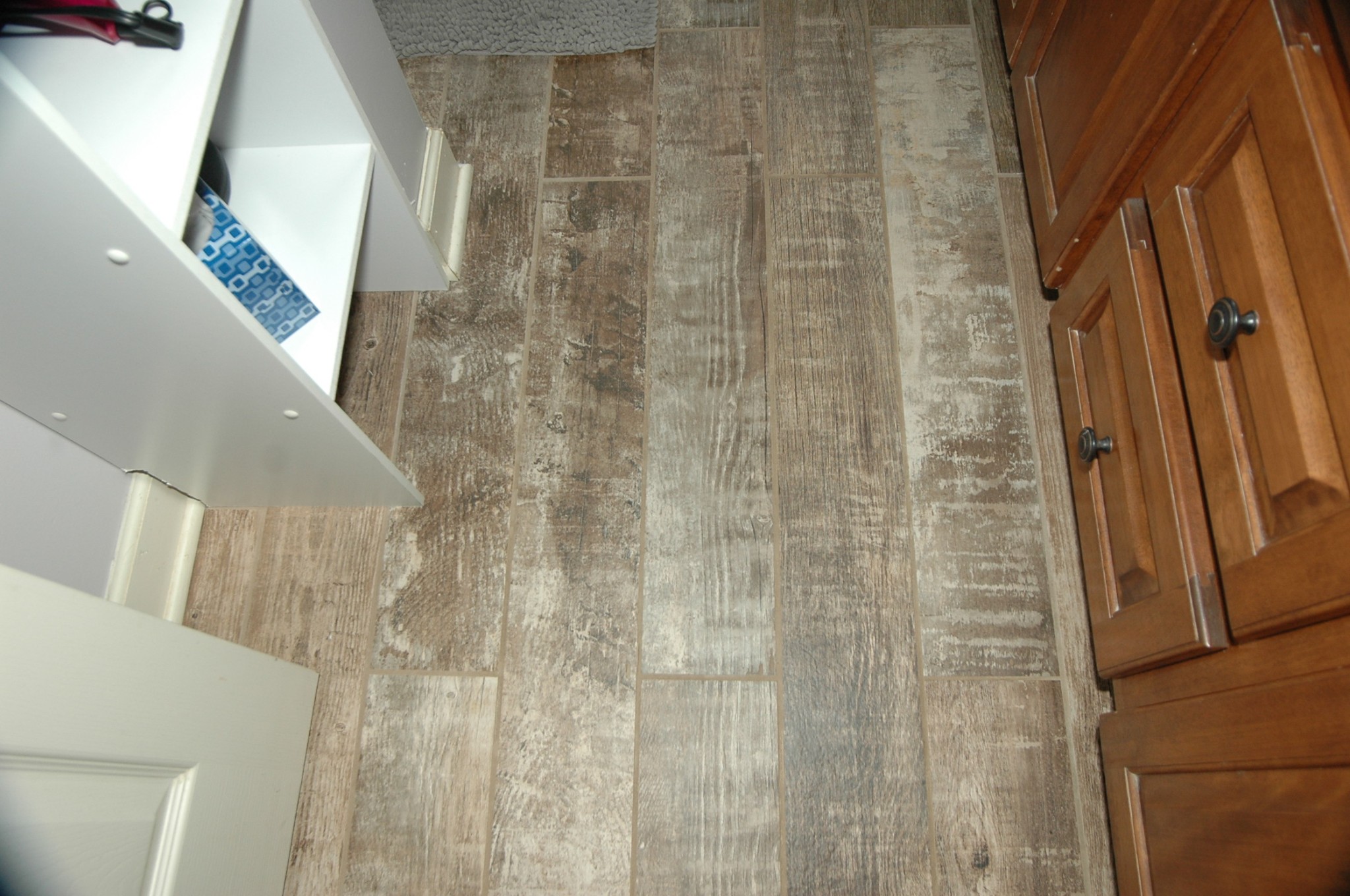 4607 Washington Road Greenbrier, TN 37073 - Photo 17 of 40 a bathroom with a shower