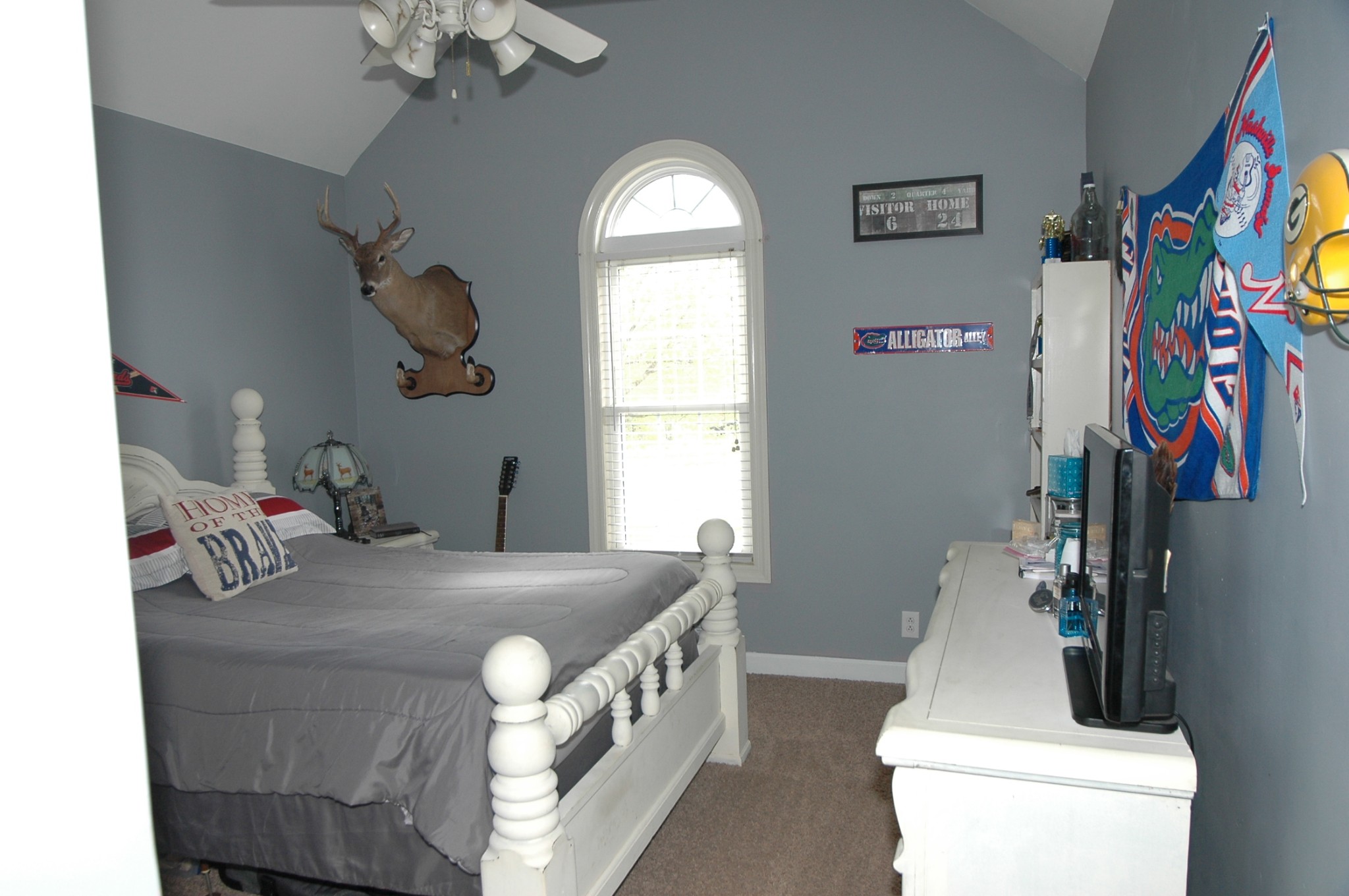 4607 Washington Road Greenbrier, TN 37073 - Photo 21 of 40 a bedroom with bed and a window