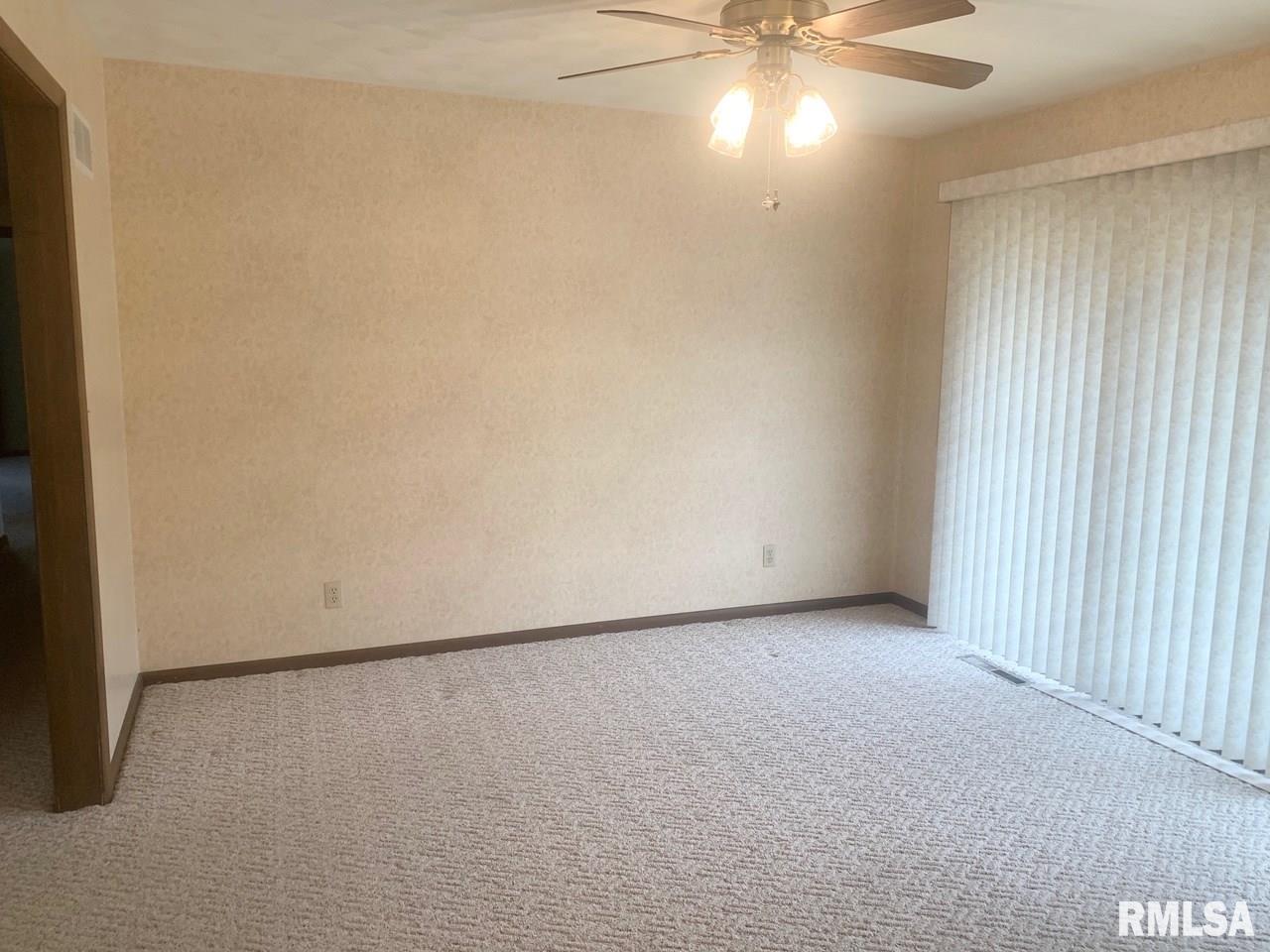 17241 River View Road Petersburg, IL 62675 - Photo 11 of 34 Gallery Image 11